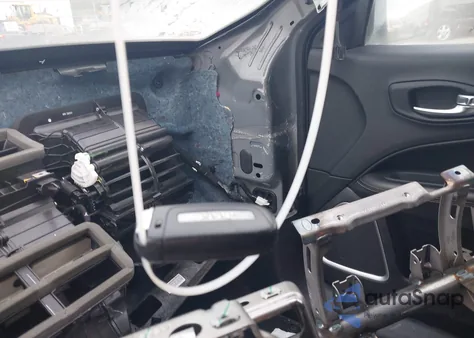 2020 Jeep Compass Latitude 4X4 from USA, damaged, VIN 3C4NJDBB4LT167686